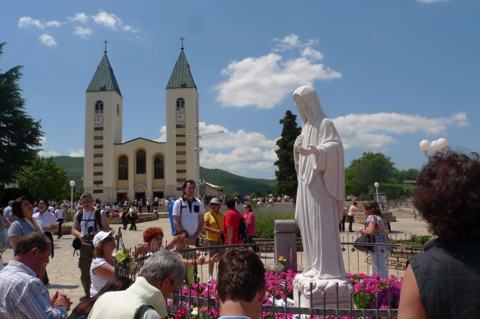 Arcibiskup Hoser: Medžugorie už nie je podozrivým miestom