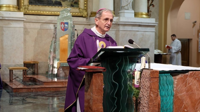 PODCAST: Arcibiskup Stanislav Zvolenský: Modlite sa za obete covidu