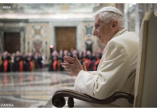 Vatikánsky týždenník (135): Oslávenec Benedikt XVI.