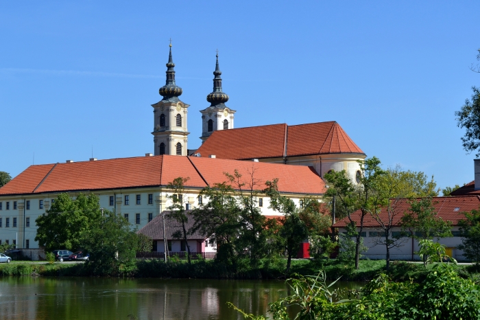 Na Sedembolestnú priamy prenos zo Šaštína a spomienky na Františka