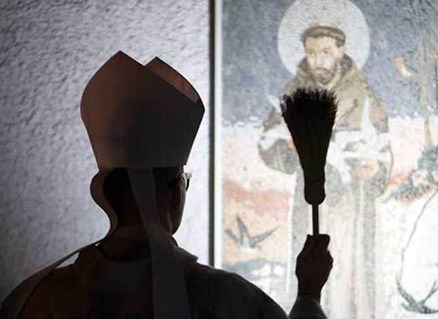 Na sviatok sv. Františka z Assisi u minoritov v bratislavskej Karlovej Vsi požehnali mozaiku svojho zakladateľa