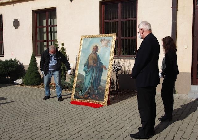 Obraz svätého Klementa, ktorý bol v roku 1993 odcudzený z kostola v Rožňave, sa vrátil do mesta